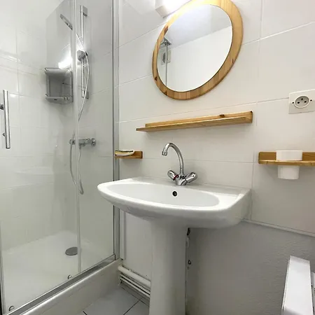 דירה F2 A Avec Terrasse Et Parking, Proche Plages - Fr-1-309-37 *